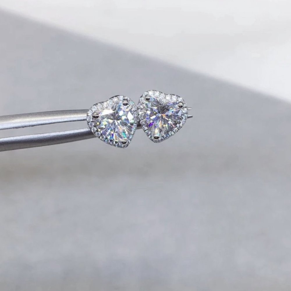 Heart Stud Earrings S925 Sterling Silver CZ - Picture 5 of 7